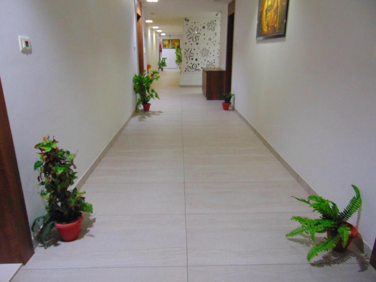 The Grand Vardhman Hotel Morbi Extérieur photo