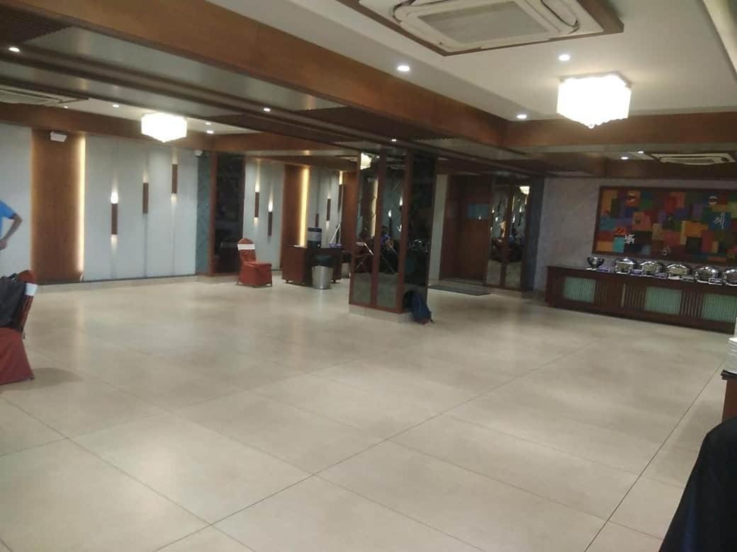 The Grand Vardhman Hotel Morbi Extérieur photo