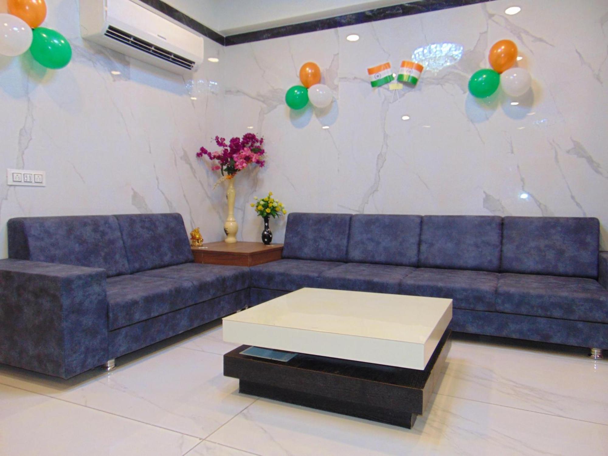The Grand Vardhman Hotel Morbi Extérieur photo